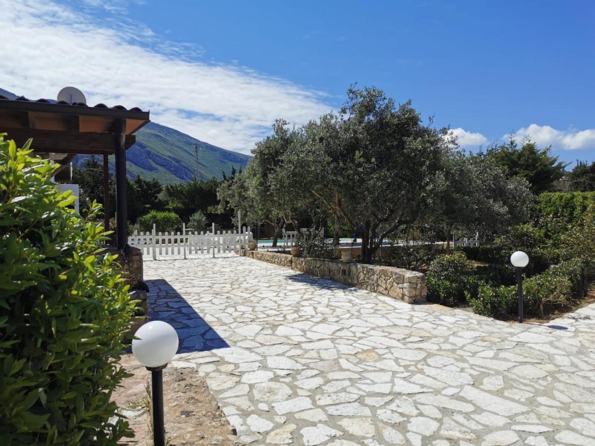 Villa Hibiscus Кастеламаре дел Голфо Екстериор снимка