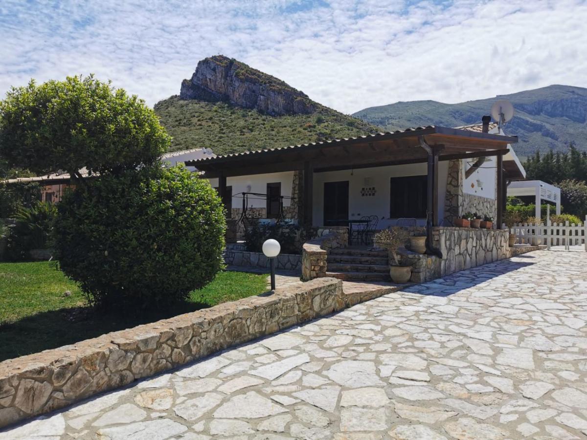 Villa Hibiscus Кастеламаре дел Голфо Екстериор снимка