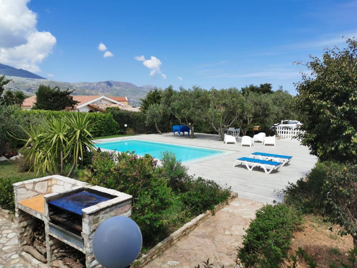 Villa Hibiscus Кастеламаре дел Голфо Екстериор снимка