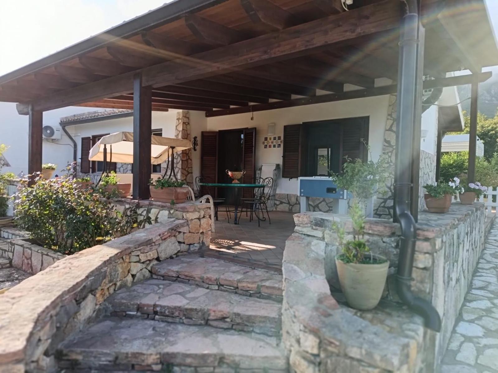 Villa Hibiscus Кастеламаре дел Голфо Екстериор снимка